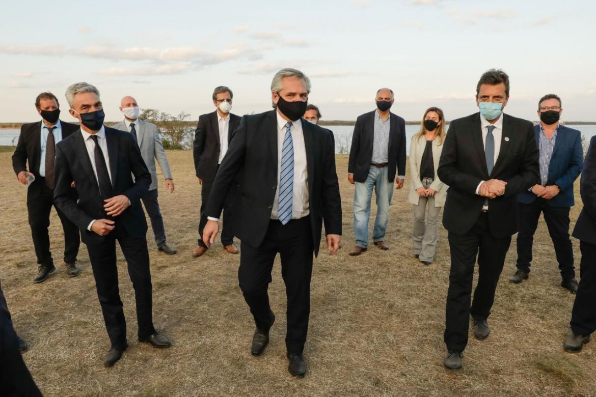 Alberto Fernández, Mario Meoni y Sergio Massa