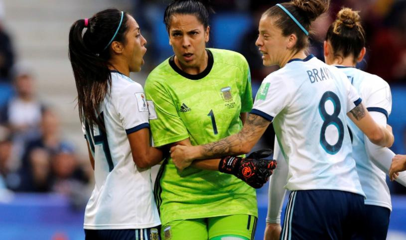 Arquera de la Selección argentina Vanina Correa, NA