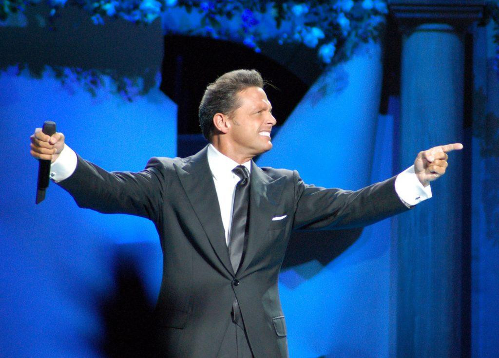 Luis Miguel, cantante, música