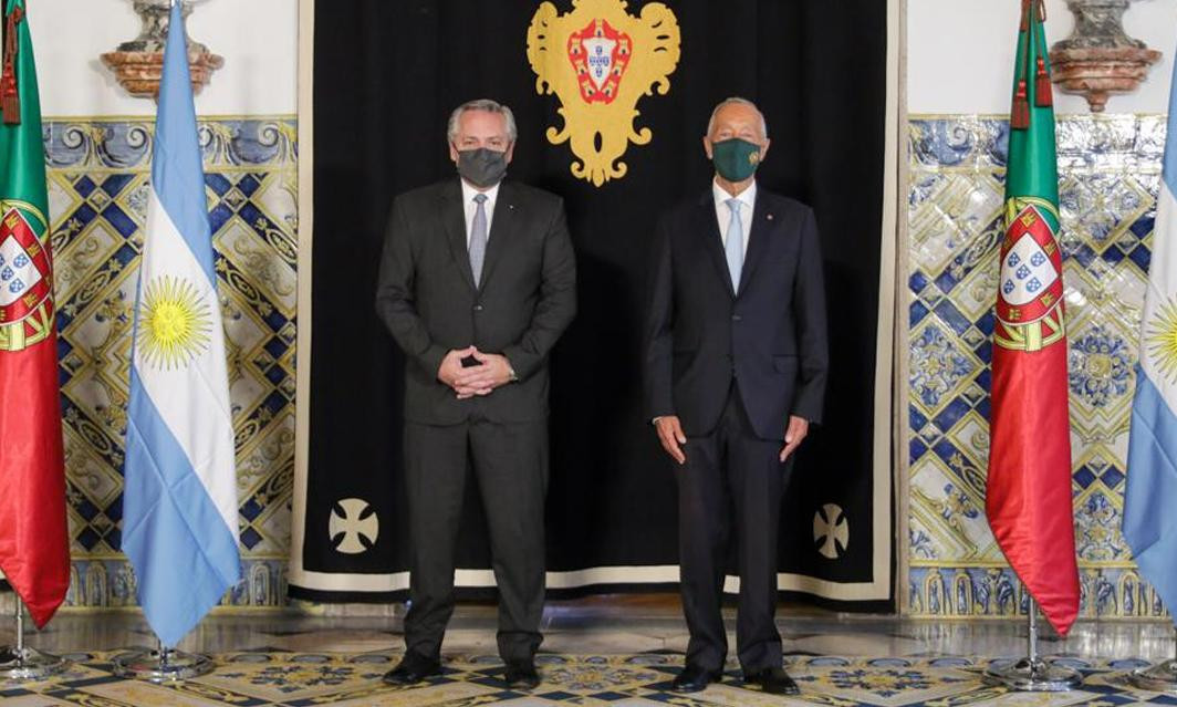 Alberto Fernández fue recibido por el presidente de Portugal en el inicio de su gira por Europa, foto Presidencia	
