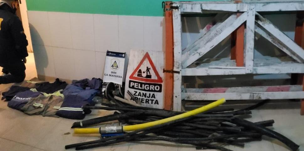 Desarticulan banda dedicada al robo millonario de cables, La Matanza, allanamientos