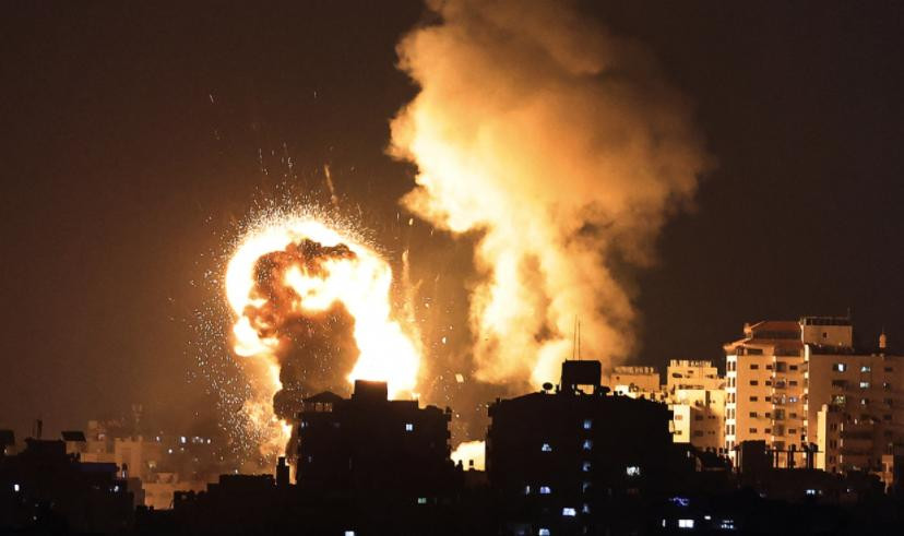 Intensos bombardeos sobre la Franja de Gaza, NA