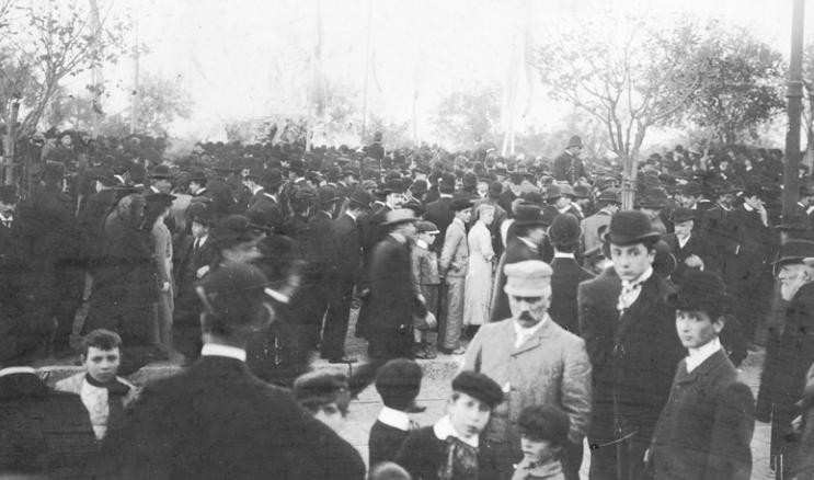 Inauguración de la fuente Las Nereidas de Lola Mora, Costanera Sur