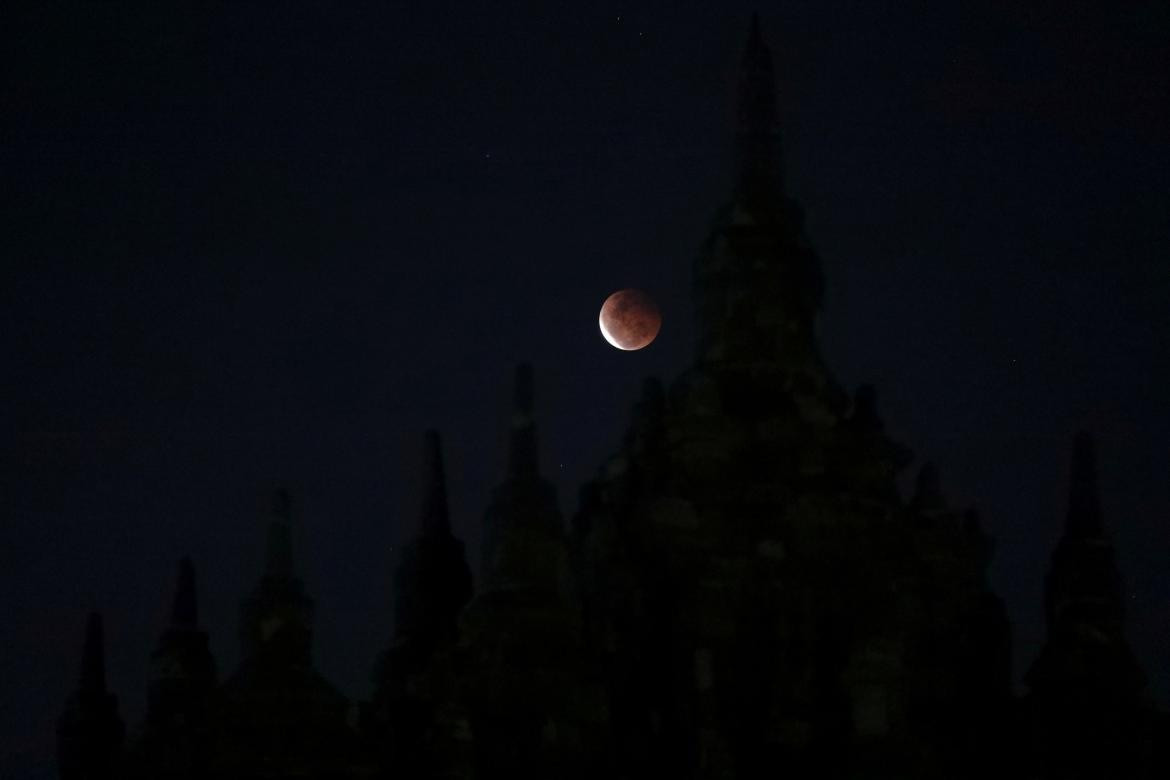Eclipse Lunar, Indonesia, REUTERS
