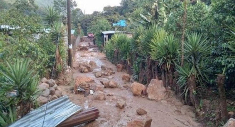 Asciende a 63.809 cifra de afectados por lluvias en Guatemala