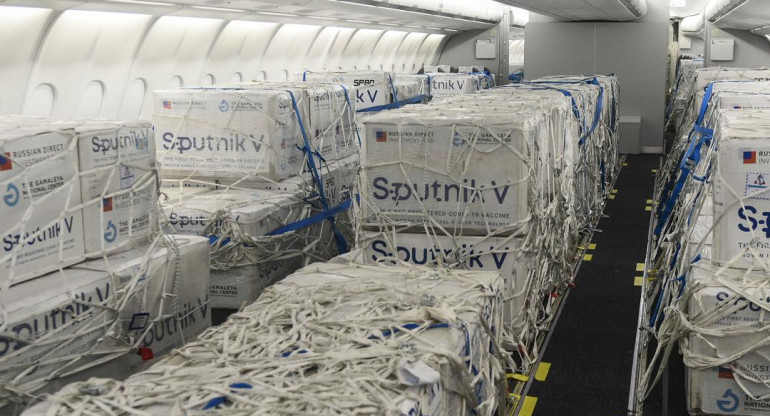 Avión de Aerolíneas Argentina, vacunas por coronavirus, Sputnik V, NA