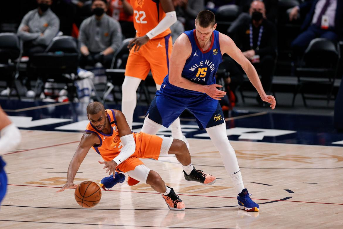 Derrota de los Denver Nuggets de Campazzo ante los Phoenix Suns, REUTERS