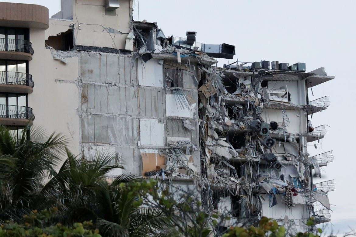 Derrumbe de un edificio en Miami, Reuters.