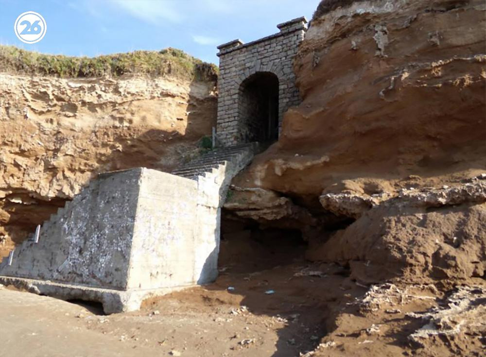 Túnel nazi en la playa de Miramar. Foto: Pedro Filippuzi.