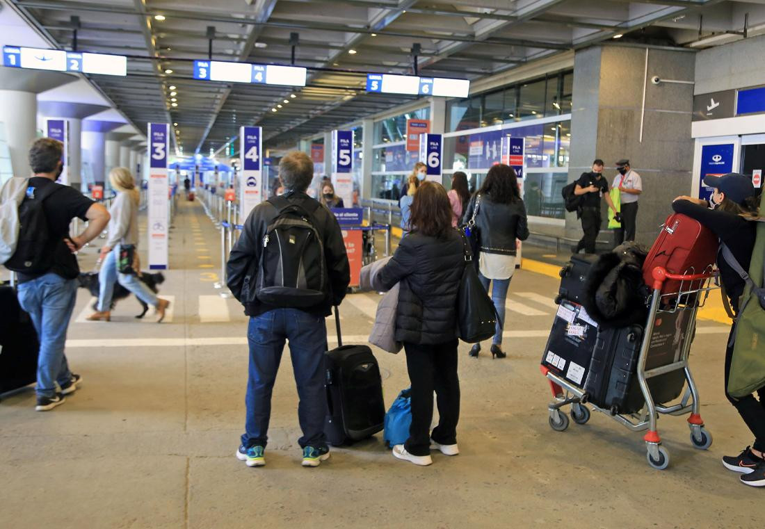 Vuelos, líneas aéreas, pasajeros, aeropuerto, NA