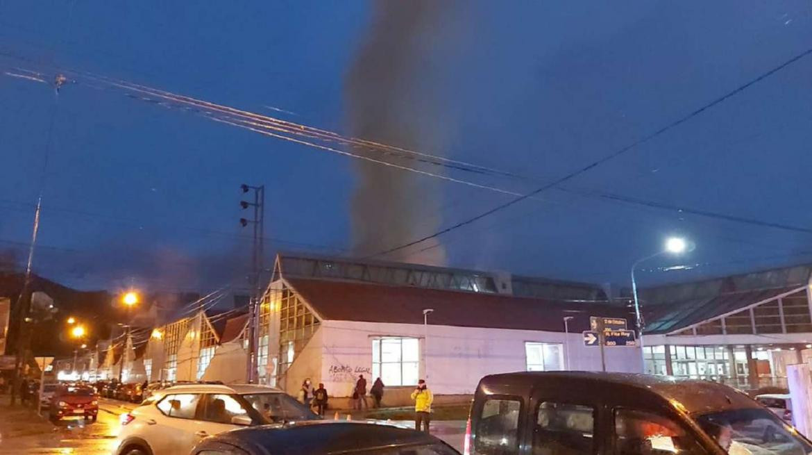 Incendio en hospital de Ushuaia, FOTO Tiempo Fueguino