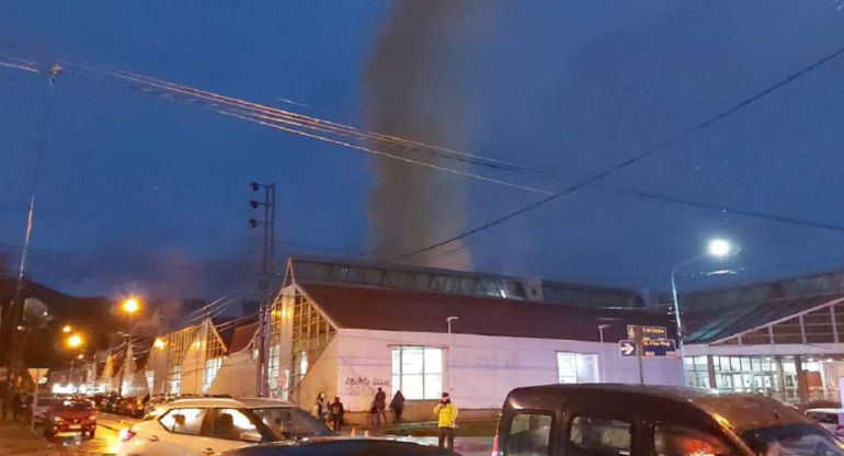 Incendio en hospital de Ushuaia, FOTO Tiempo Fueguino