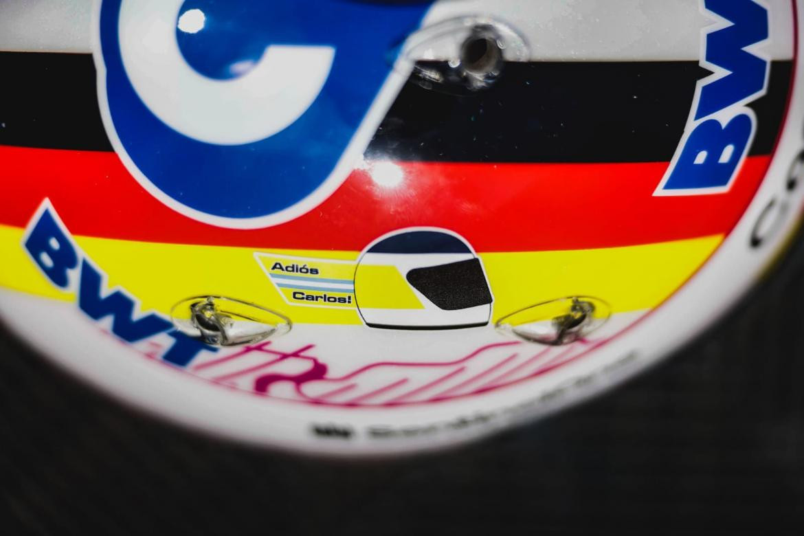 Sebastian Vettel con casco homenaje a Reutemann