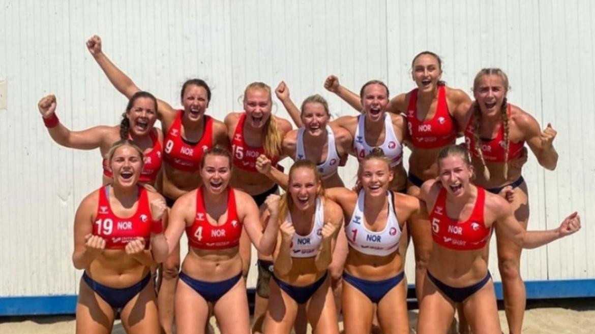 Pink se ofrece a pagar la multa de la selección Noruega por no usar bikini