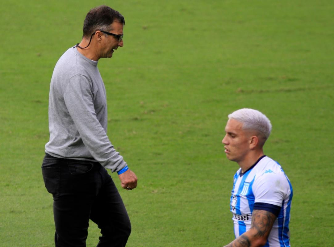 Juan Antonio Pizzi, Racing, entrenamiento, fútbol argentino, NA