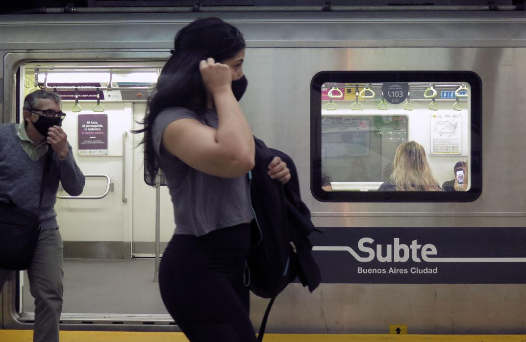 Subte, estación de subterráneo, NA