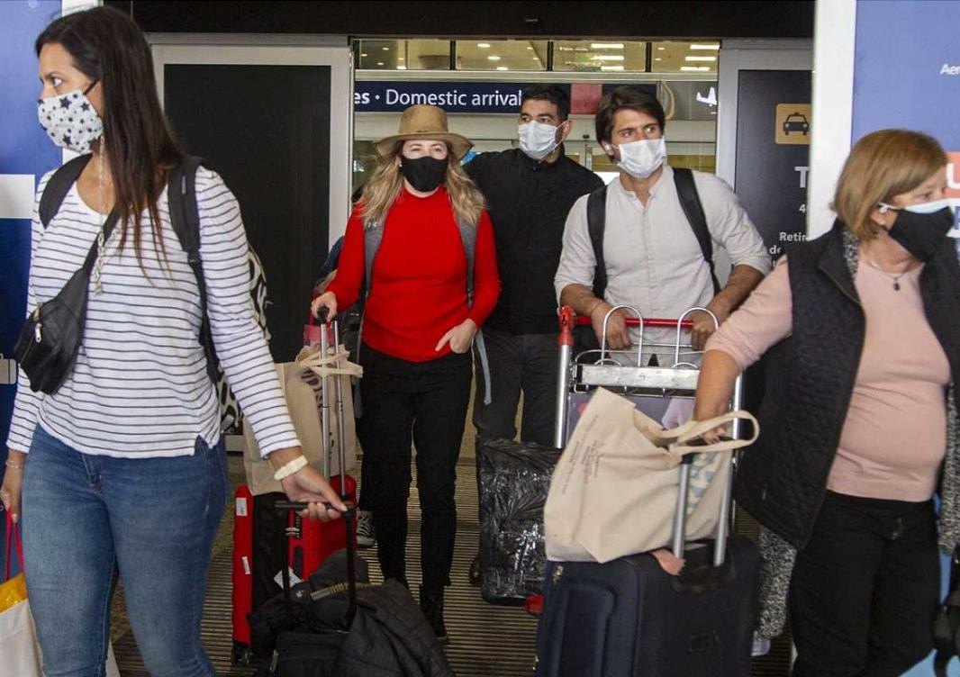 Turistas argentinos, aeropuerto, NA