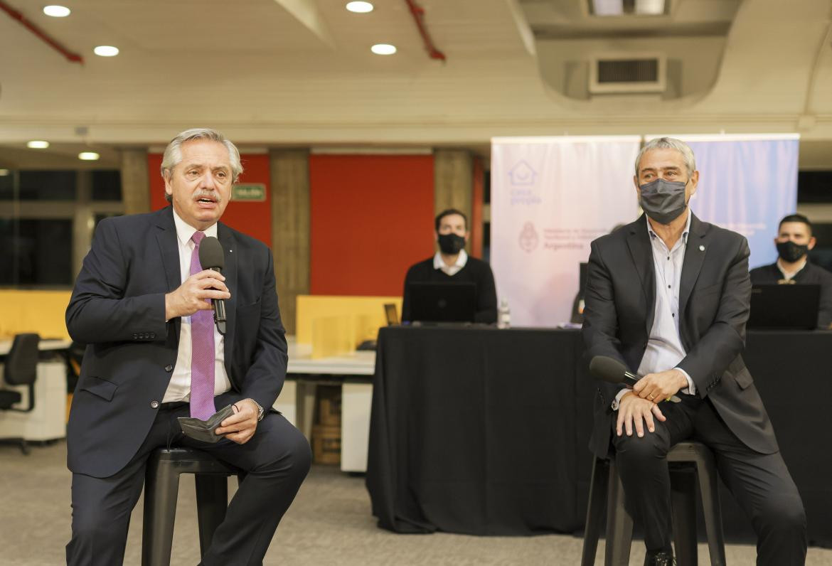 Alberto Fernández y Jorge Ferraresi, foto NA