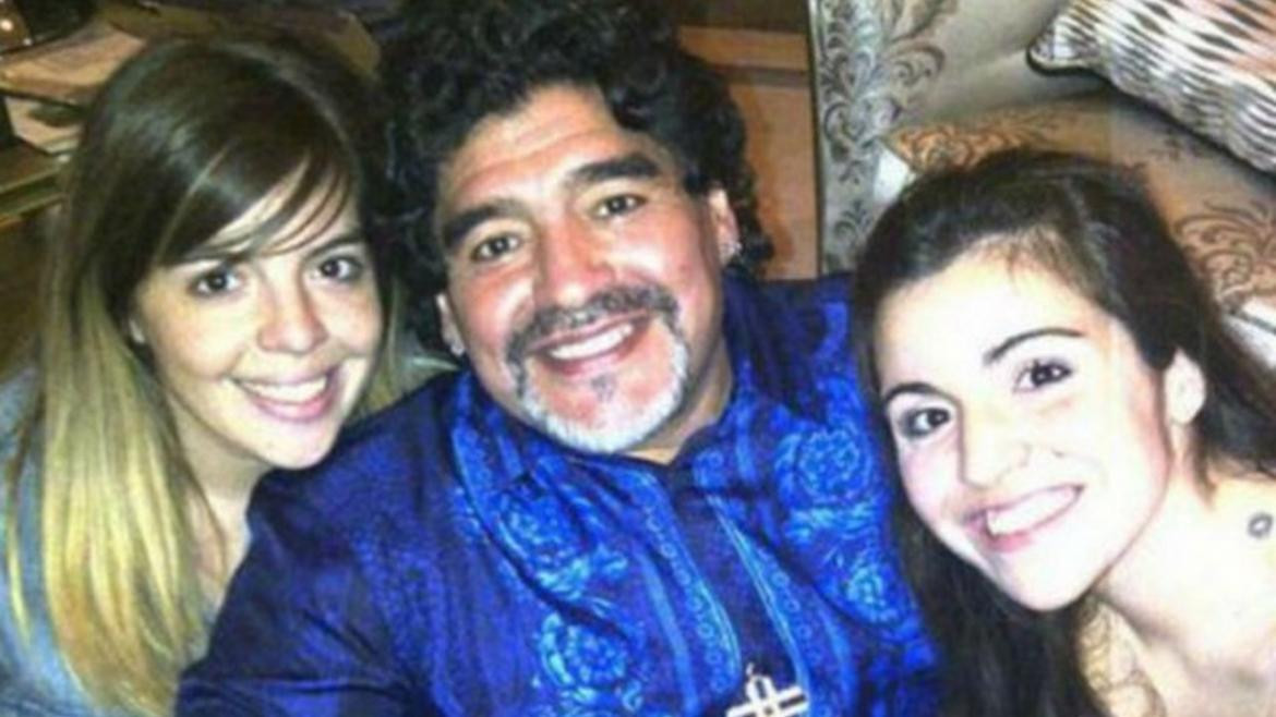 A nueve meses de la muerte de Diego Maradona, Dalma y Gianinna le dedicaron mensajes en las redes