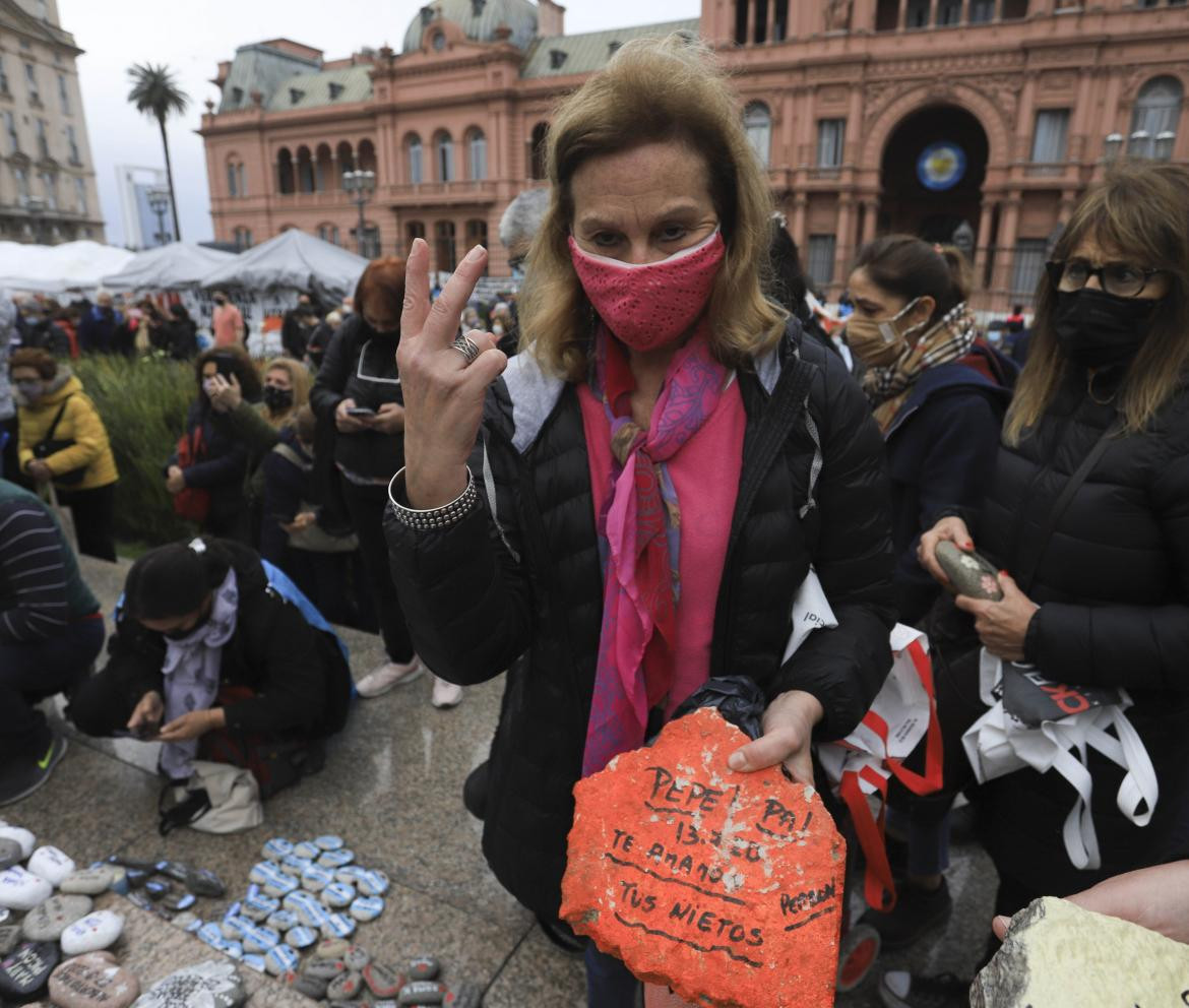 Marcha de las Piedras, Plaza de Mayo, agencia NA