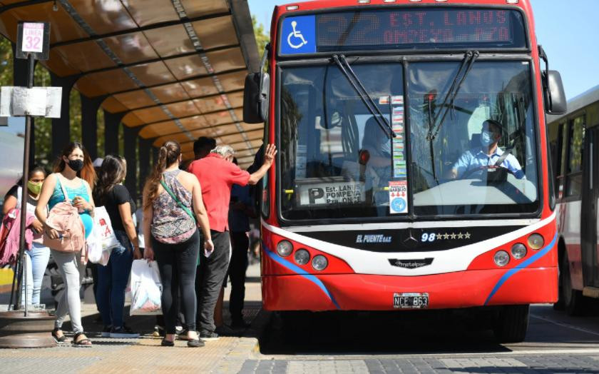 Transporte público en pandemia, coronavirus en Argentina, NA