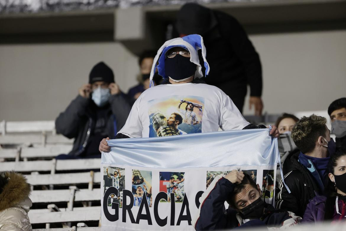 Hinchas en el Monumental, Argentina vs Bolivia, EFE