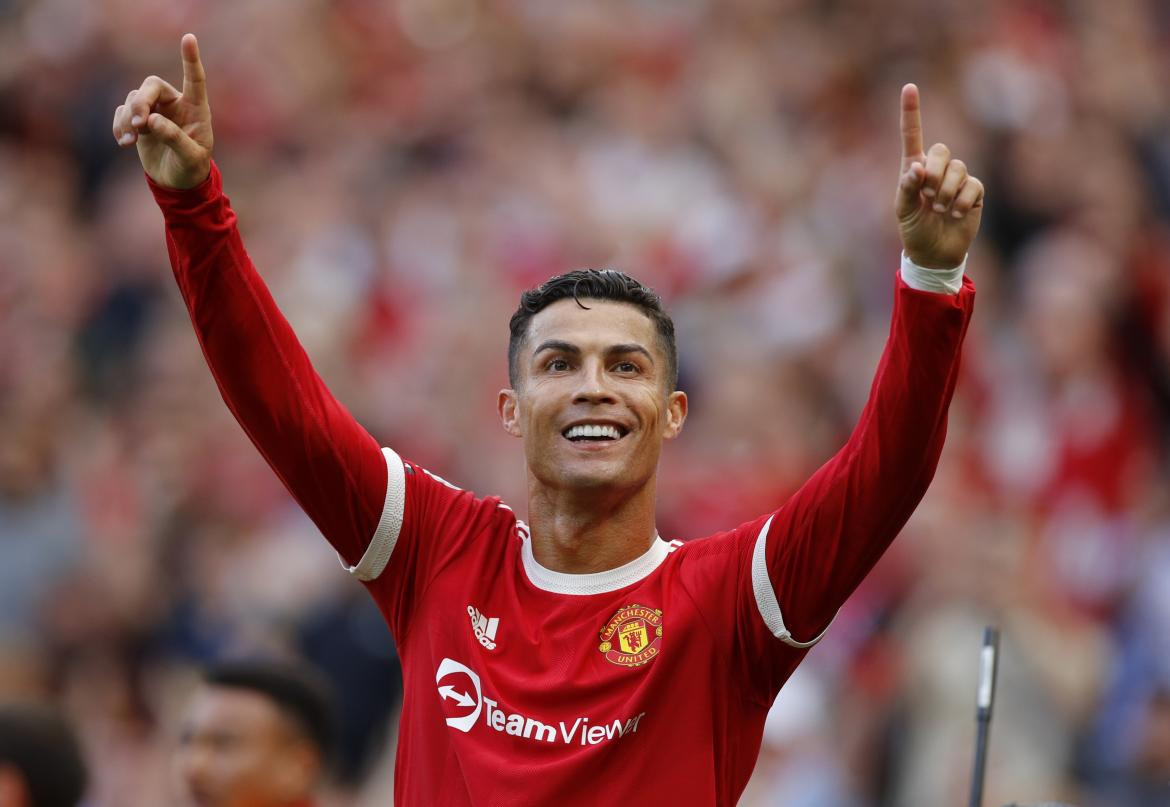 Festejo de Cristiano Ronaldo para el Manchester United, REUTERS