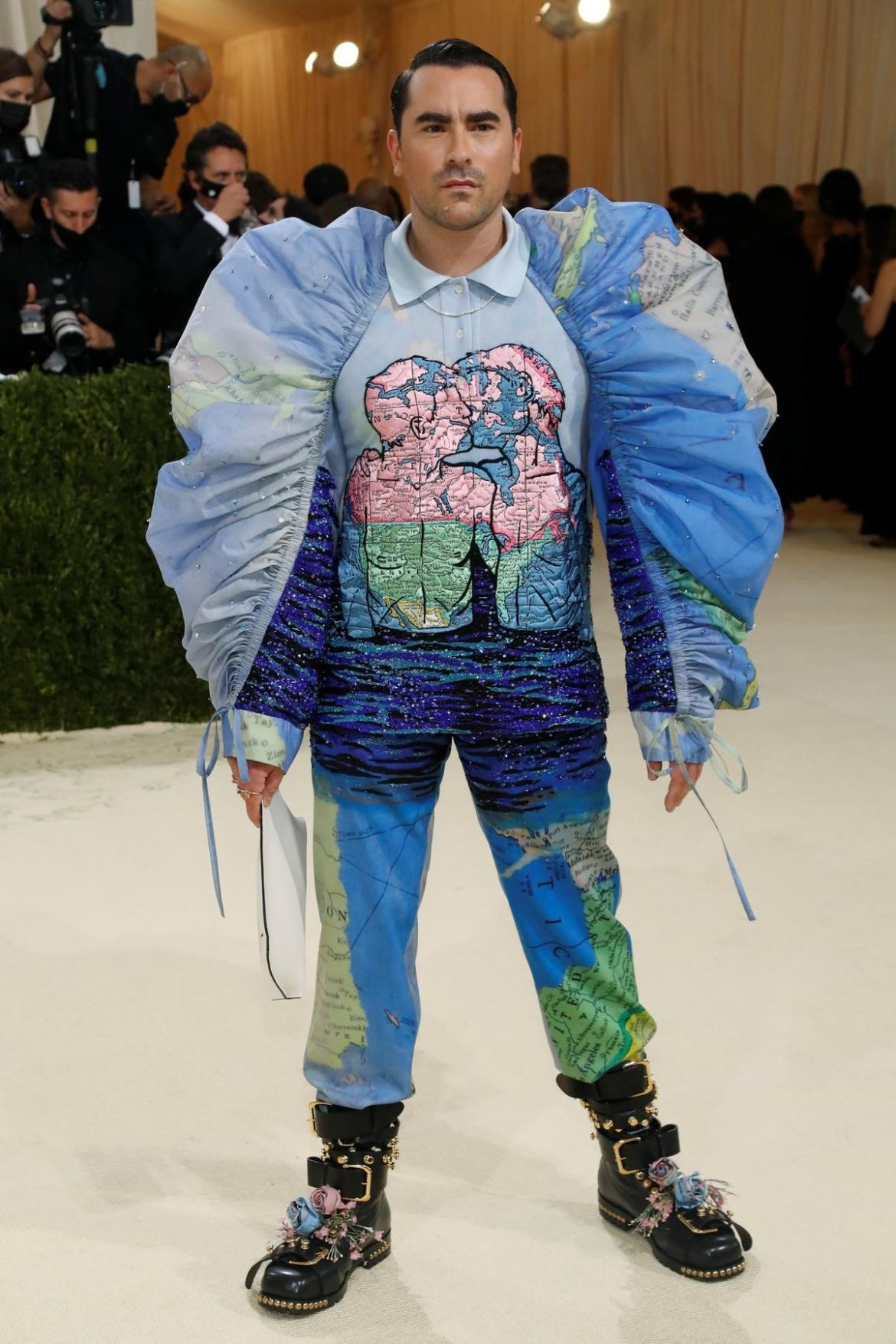 Dan Levy en la MET Gala, Reuters