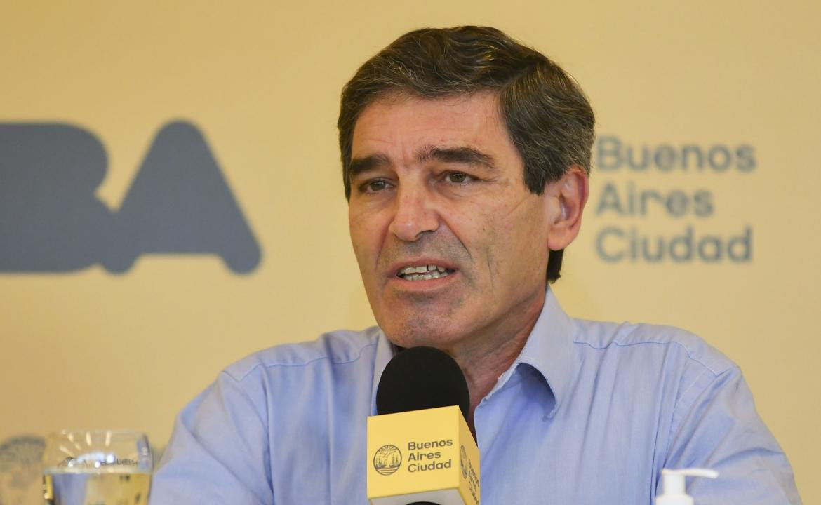 Fernán Quirós, ministro de Salud de la Ciudad, NA