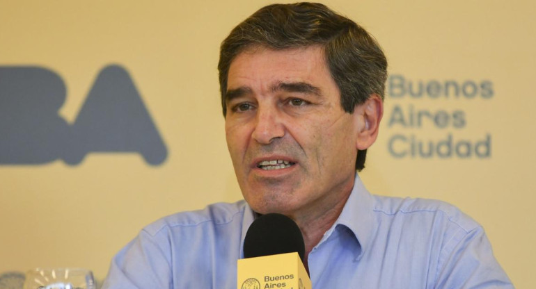 Fernán Quirós, ministro de Salud de la Ciudad, NA