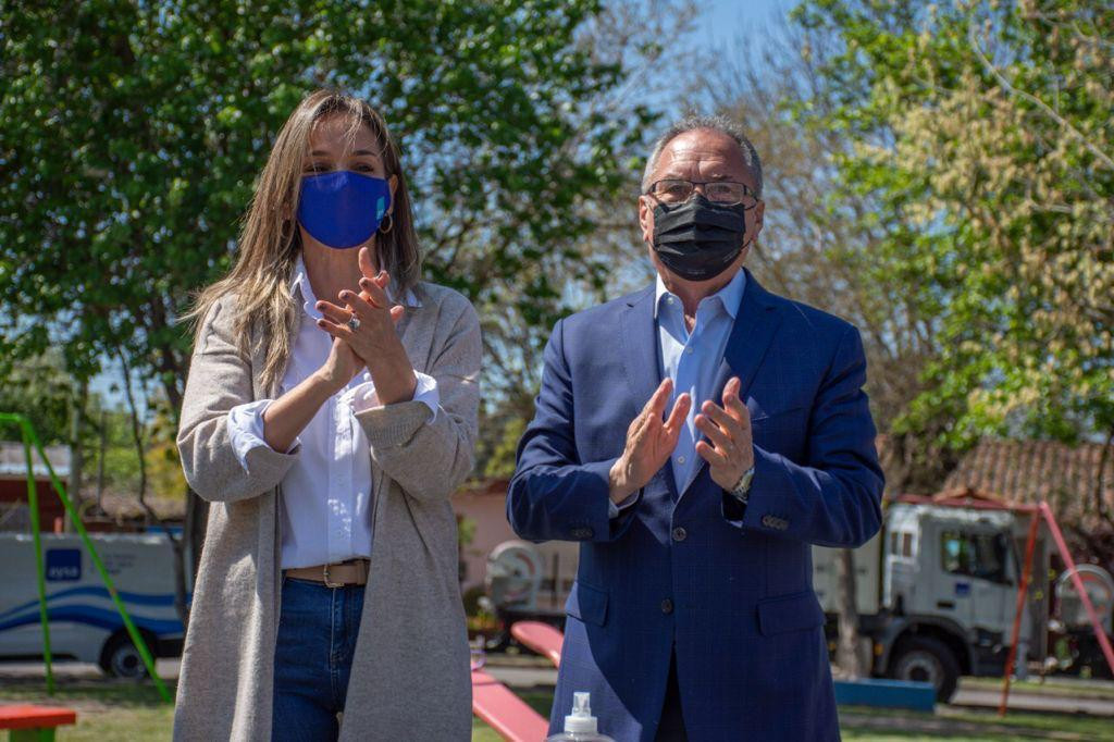 Malena Galmarini y Alberto Descalzo inauguraron una red de agua potable, Ituzaingó