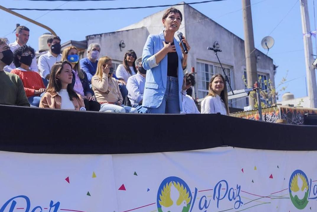Mayra Mendoza participó de festejos por 70º aniversario del barrio La Paz