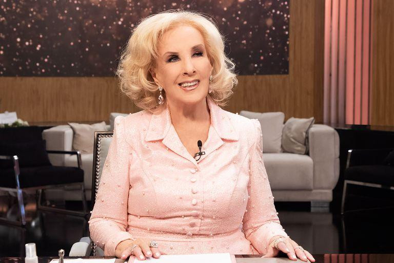 Mirtha Legrand no se sentía bien esta mañana,  un médico la visitó en su casa, y decidió trasladarla al Mater Dei, para realizar estudios mas exhaustivos.