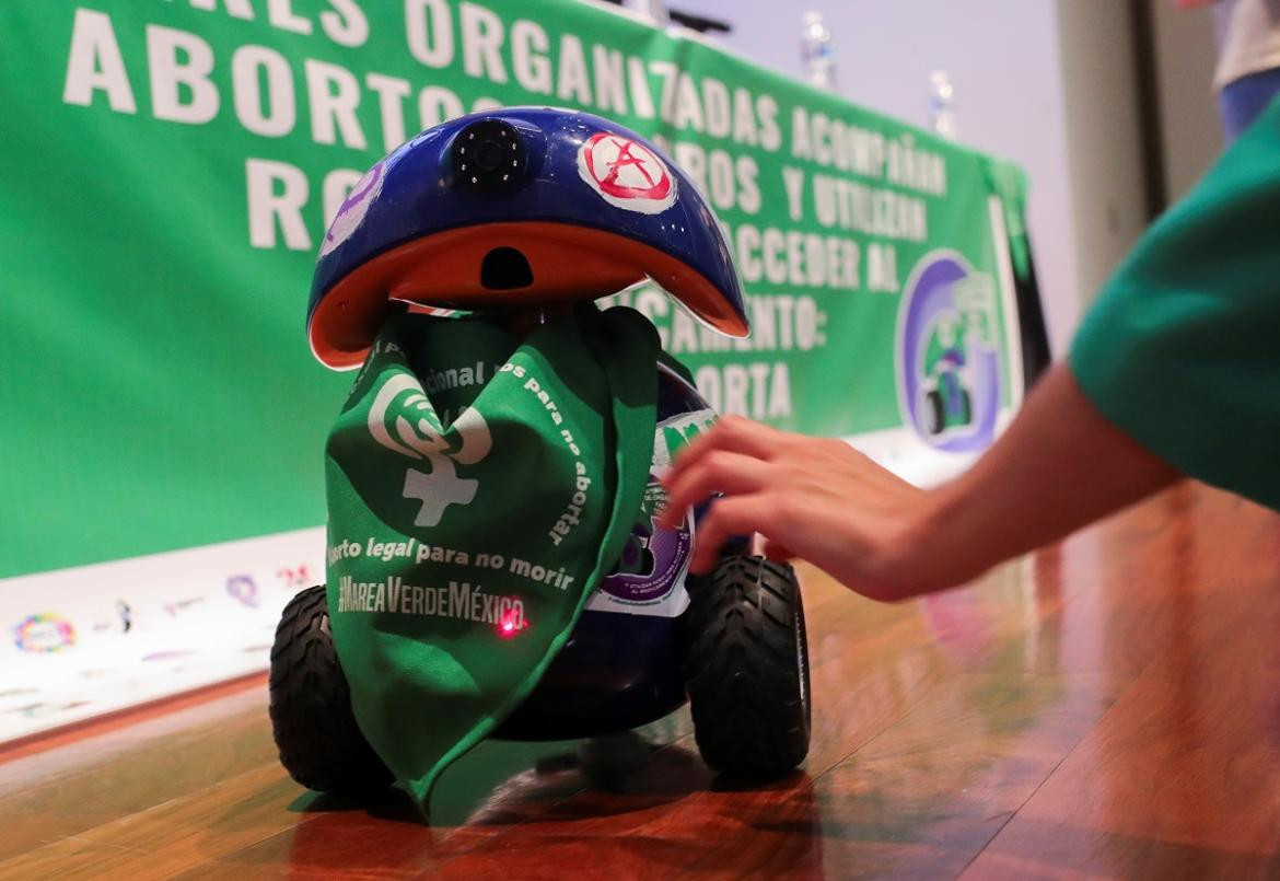 Mujeres mexicanas usan un robot para burlar la prohibición del aborto