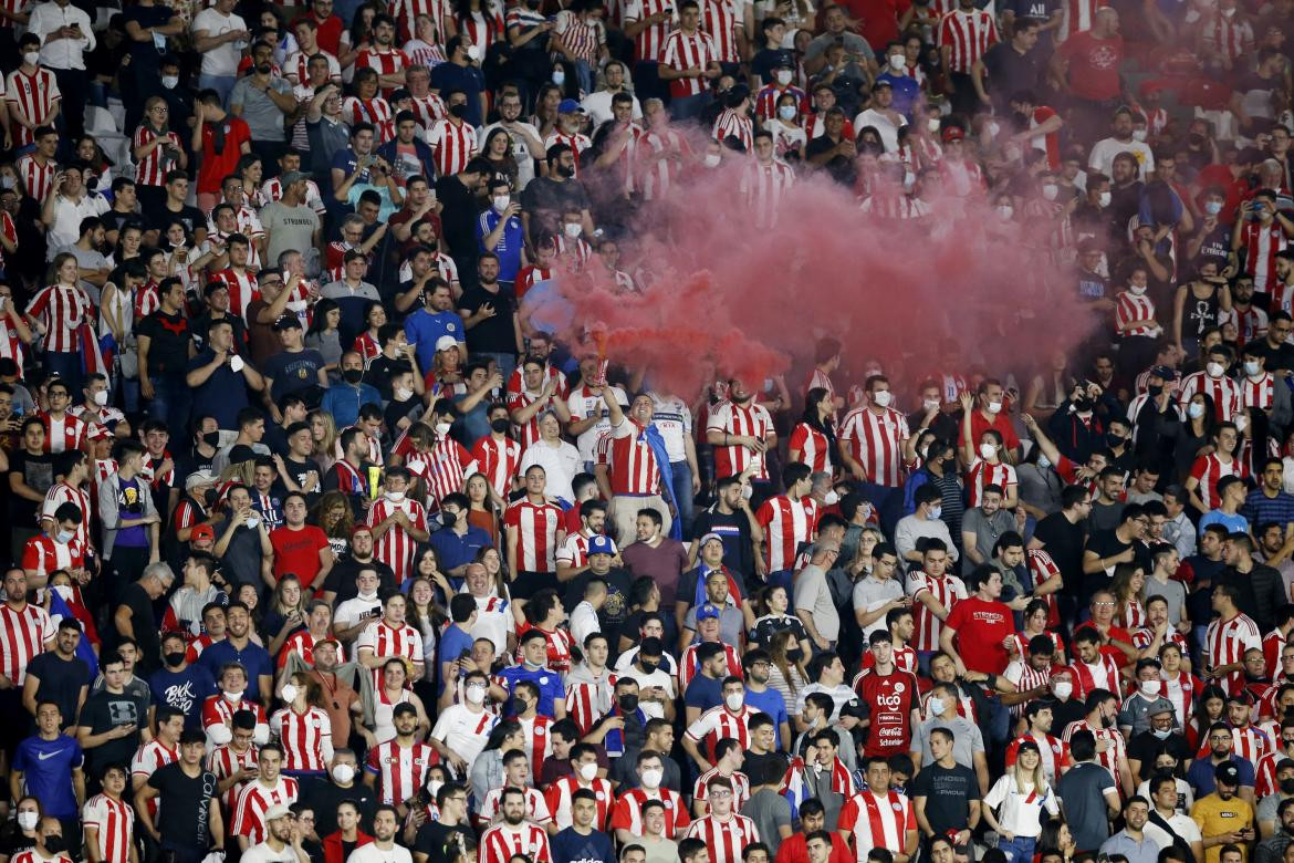 Hinchas paraguayos, Paraguay vs Argentina, Reuters