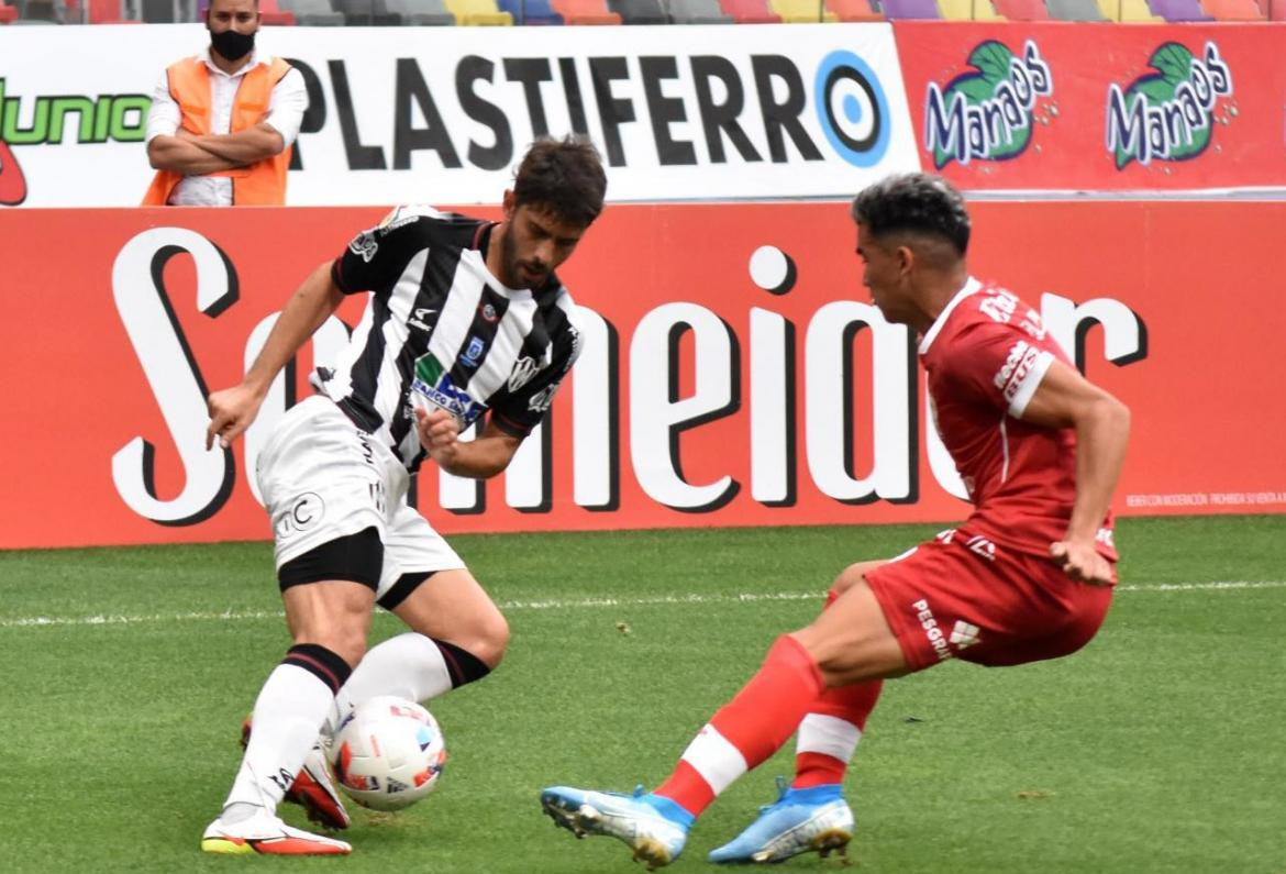 Central Córdoba y Huracán por la Liga Profesional de Futbol. Foto NA