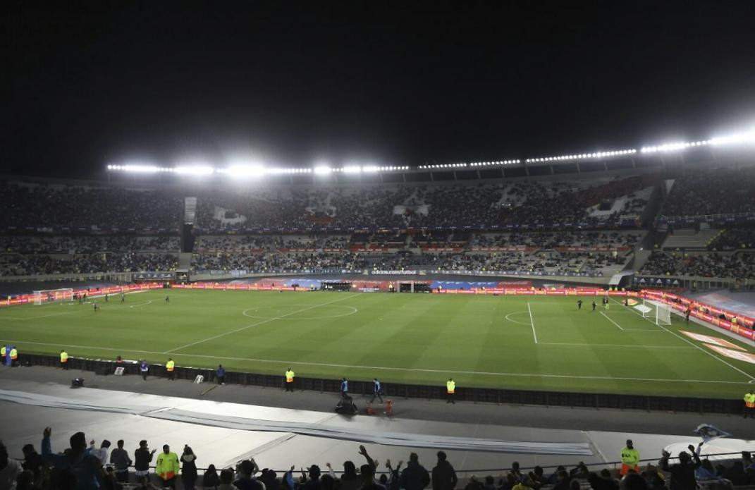 Estadio de River Plate, fútbol, público en las canchas, NA