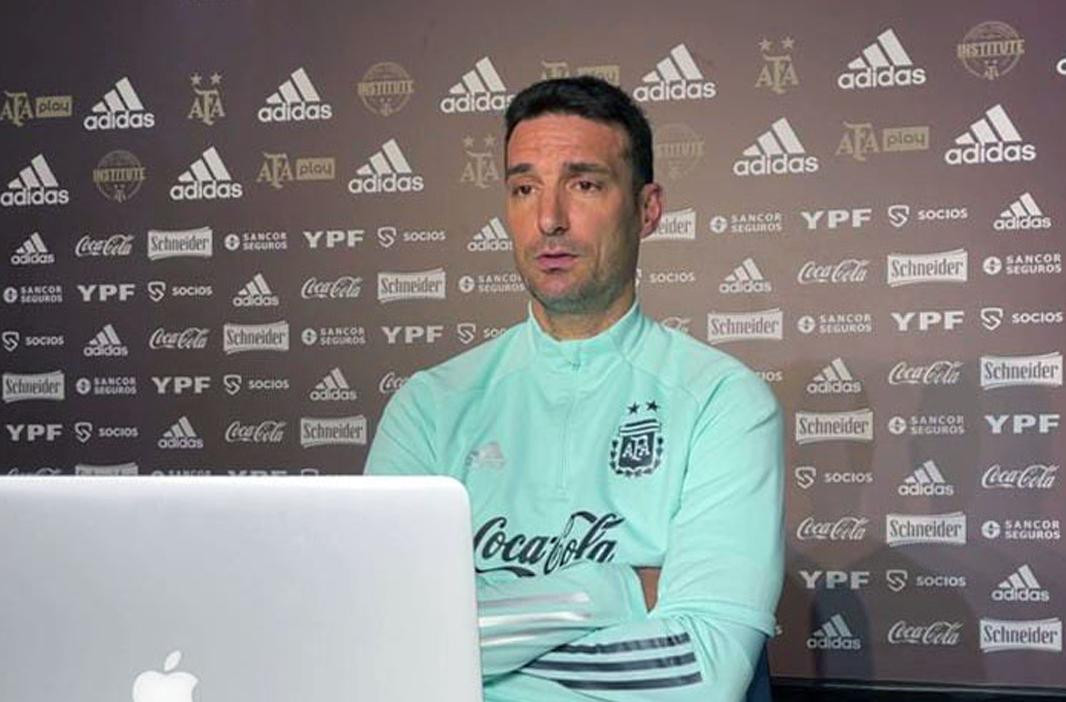 Lionel Scaloni, DT de la Selección Argentina, fútbol, conferencia