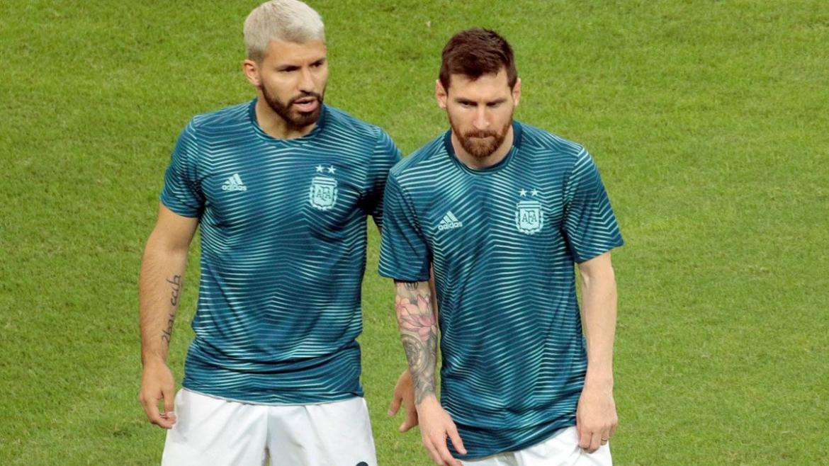 Kun Agüero y Lionel Messi, fútbol internacional, NA