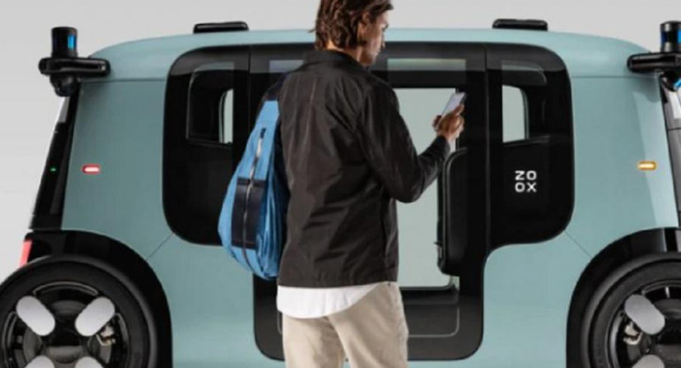 Amazon comienza a probar su robot taxi: no tiene conductor y es eléctrico 