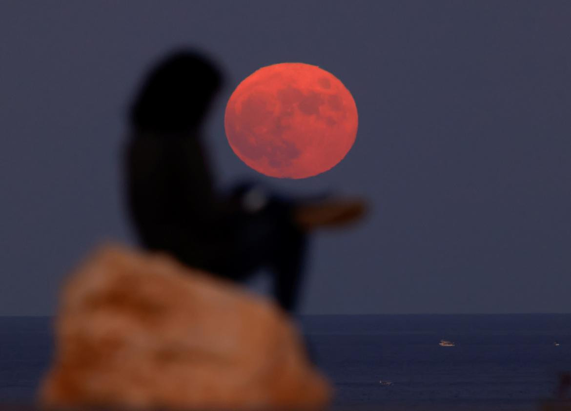 Luna llena en Malta, Reuters