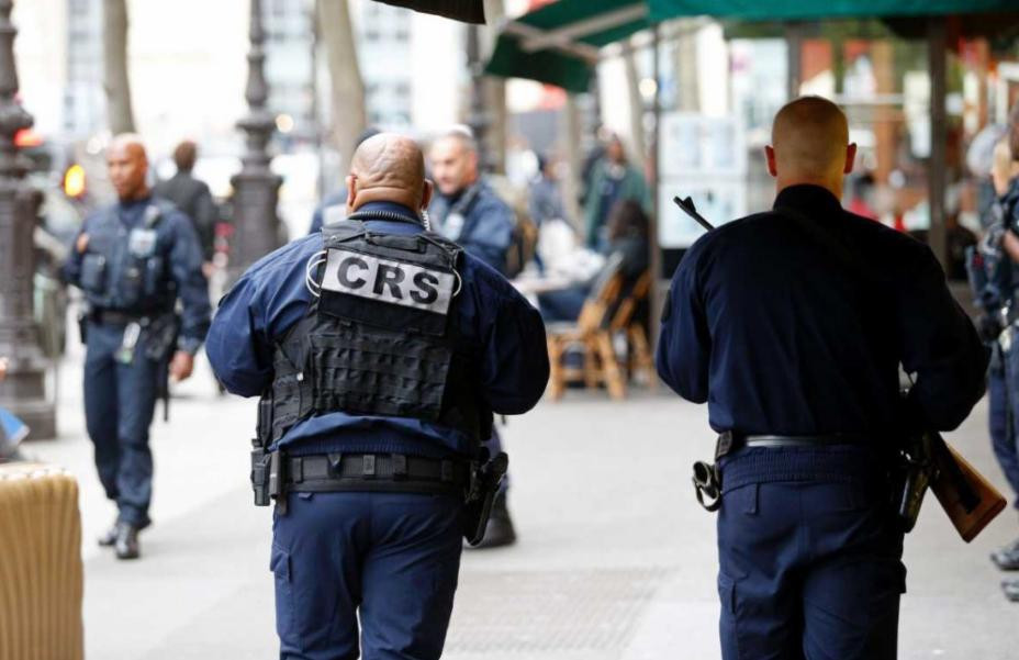 Operativo de seguridad en París, NA