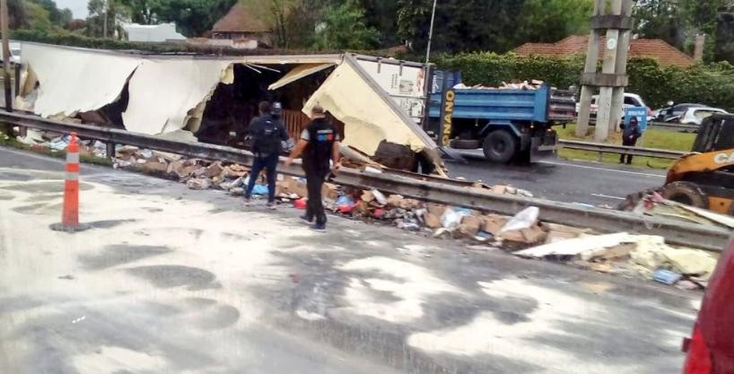 Vuelco en Panamericana, foto NA