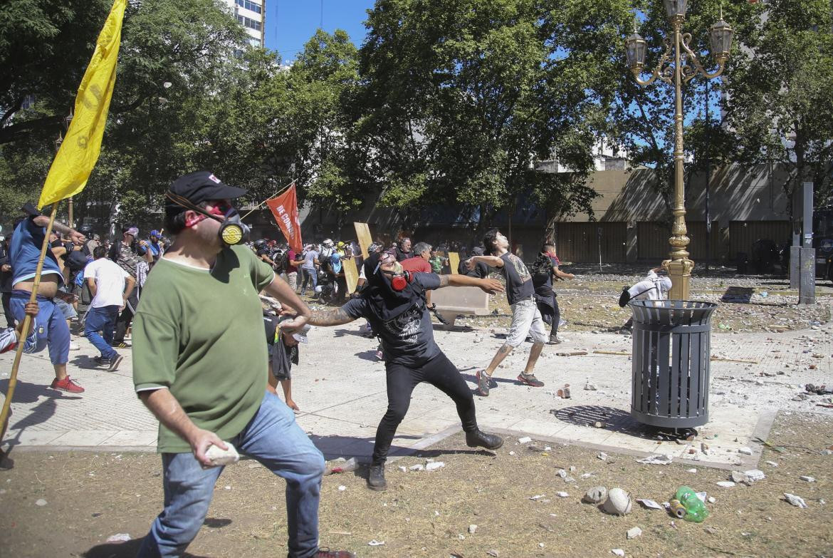 Incidentes en el Congreso 2017, NA