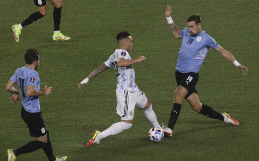 Argentina vs Uruguay, Eliminatorias, Reuters
