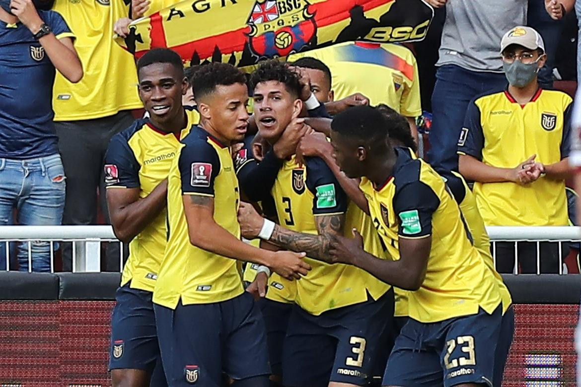 Festejo de Ecuador ante Venezuela por las Eliminatorias, AGENCIA EFE