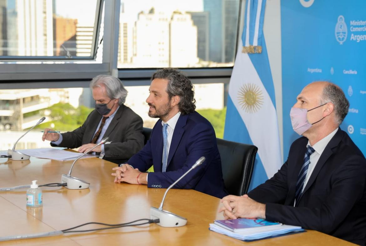 El canciller Santiago Cafiero reafirmó los derechos argentinos sobre las Islas Malvinas, foto NA