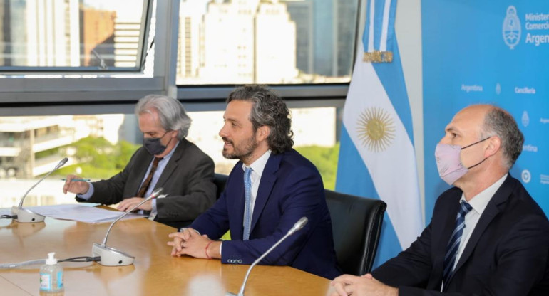 El canciller Santiago Cafiero reafirmó los derechos argentinos sobre las Islas Malvinas, foto NA