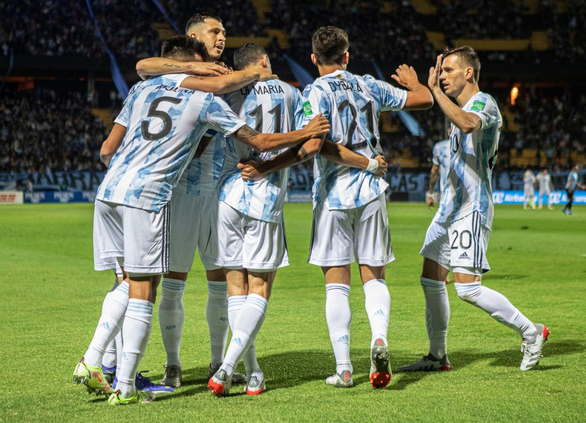 Selección Argentina vs Uruguay, Eliminatorias, Reuters