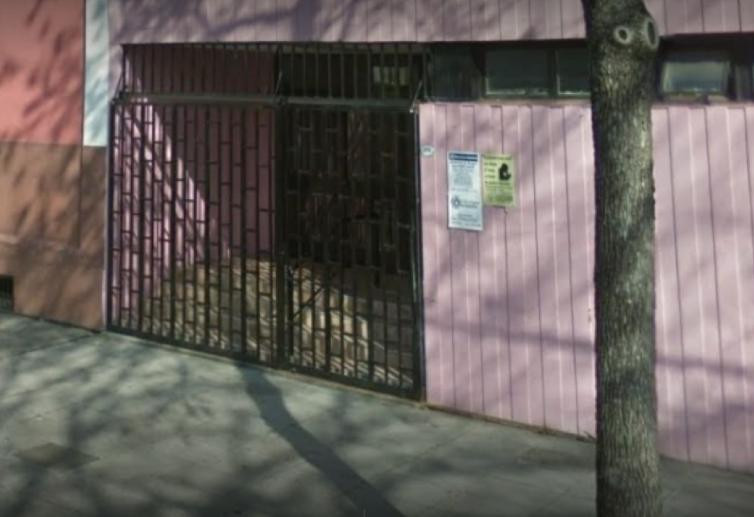 Escuela la ciudad de Rosario, fue atacada esta madrugada a tiros, foto NA